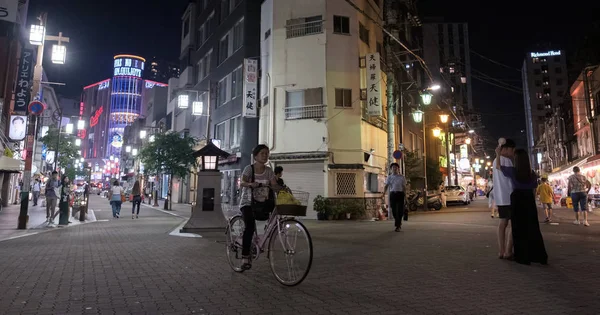 Tokyo Japonya Ağustos 2018 Japon Kadın Gece Asakusa Arka Sokak — Stok fotoğraf