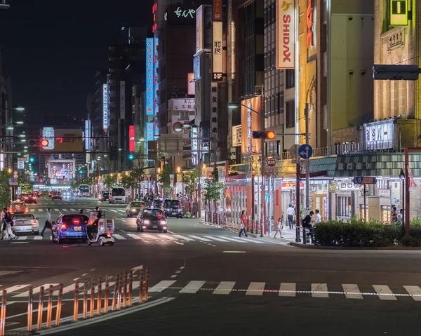 2018 東京都 夜の浅草でストリート シーン — ストック写真