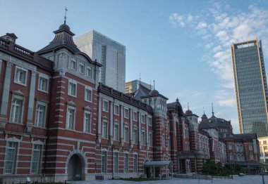 Tokyo, Japonya - 30th Ağustos 2018. Tokyo Tren İstasyonu Marunouchi bölgesinde bina.