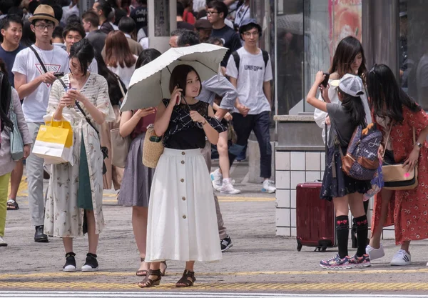 Tokio Japón Agosto 2018 Peatonal Esperando Cruzar Calle Shibuya — Foto de Stock