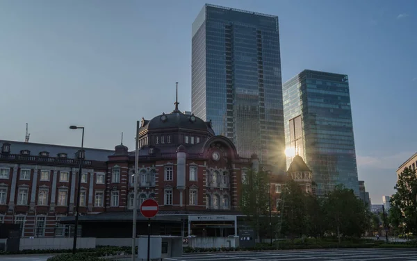 Tokio Japonia Sierpień 2018 Nowoczesne Buiildings Tokio Stacja Kolejowa Dzielnicy — Zdjęcie stockowe