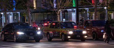 Tokyo, Japonya - 15 Eylül 2018: Asya gece hayatı.