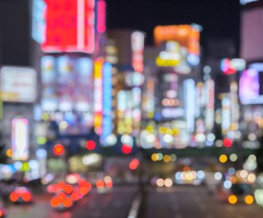 Iilluminated şehir ışıkları bokeh geceleri.