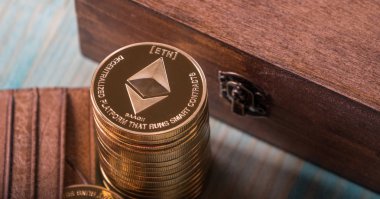 Tabloda Ethereum kripto para paraları 