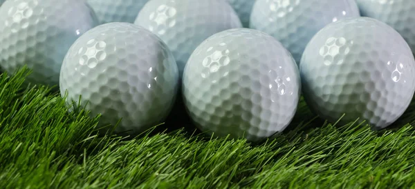 Pelotas Golf Sobre Hierba Verde —  Fotos de Stock