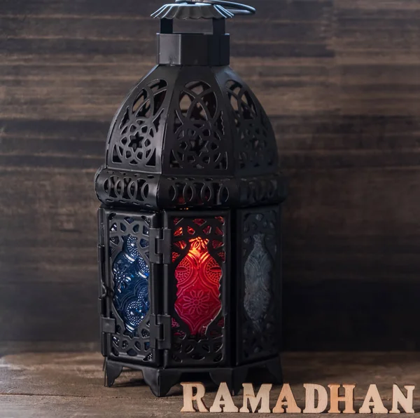 Ramadhan Текст Фонарь Деревянном Фоне — стоковое фото