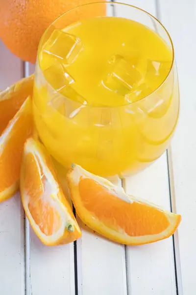 Jugo Naranja Fresco Frío Frutas Mesa Madera — Foto de Stock