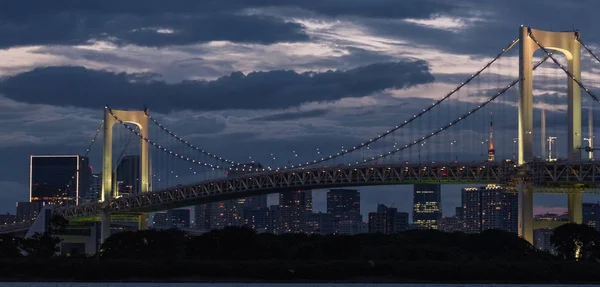 Tokio Japón Agosto 2018 Puente Arco Iris Tokio Iluminado Atardecer —  Fotos de Stock