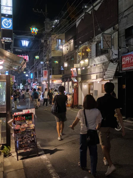 Tokyo Japan Augustus 2018 Mensen Lopen Backstreet Van Shimokitazawa Wijk — Stockfoto