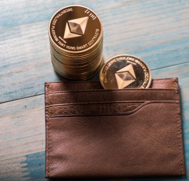 Tabloda Ethereum kripto para paraları 