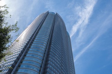 Tokyo, Japonya - 20 Ağustos 2018. Roppongi Hills binasında Mori görünümünü.