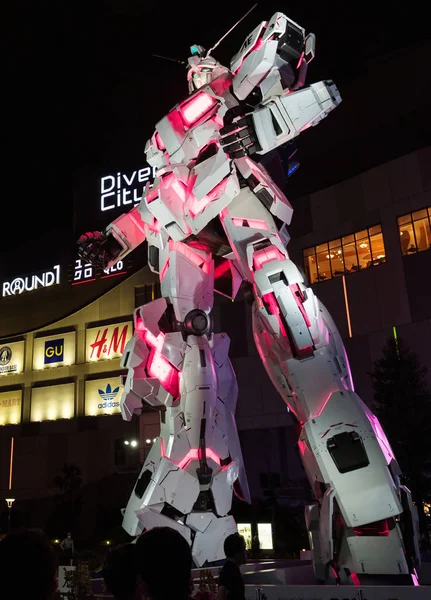 Tokyo Japan August 2018 Beleuchtete Lebensgroße Einhorn Gundam Model Statue — Stockfoto