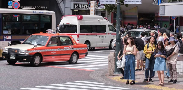 Tokyo Japonya Ağustos 2018 Yaya Shibuya Içinde Karşıdan Karşıya Için — Stok fotoğraf