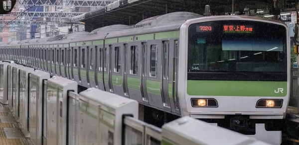 Tokyo Japonya Eylül 2018 Işık Sabah Çiseleyen Yağmur Sırasında Japonya — Stok fotoğraf