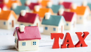 Gayrimenkul Kırmızı ahşap kelime vergisi