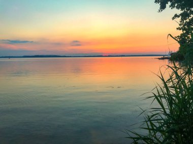 Chiemsee shore bersee akşam