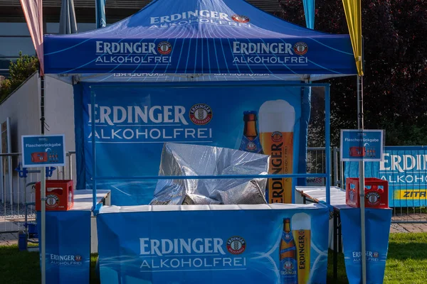 Schliersee, Almanya - 12.Sep.2020: Erdinger Alkoholfrei Sixtus 'un tanıtım kabini Schliersee 2020