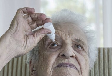 Damla tek başına uygulama kadın kıdemli