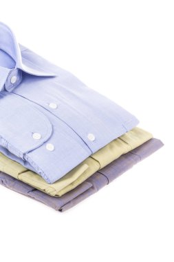 Beyaz izole katlanmış bazı gömlek