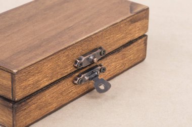 Bir retro tarzı ahşap kutu