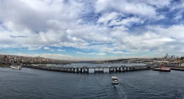 Istanbul Turchia Dicembre 2017 Ponte Ataturk Unkapani Nel Quartiere Eminonu — Foto Stock