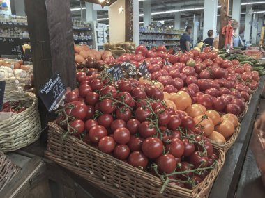 Bakkal standında bir süpermarket Kiev, Ukrayna