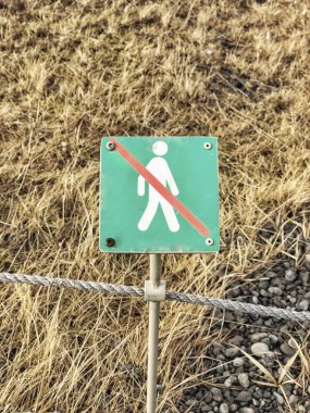 insanlar için hiçbir giriş işareti