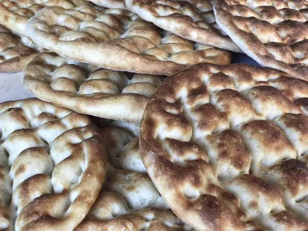 Stapel Pita brood voor Ramadan, als achtergrond — Stockfoto