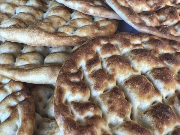Stapel Pita brood voor Ramadan, als achtergrond — Stockfoto