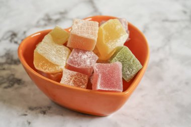 bir kase renkli Türk lezzetlerini