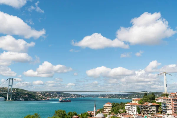 Vista Panorâmica Ponte Bósforo Sob Belo Céu Dia Ensolarado — Fotografia de Stock