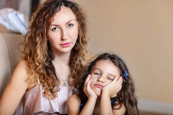 Portrait of mother with daughter — Stock Photo, Image