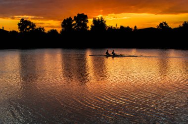 güzel doğal peyzaj, mevsim, günün saati