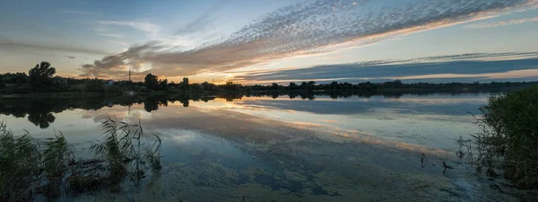 Schöne Naturlandschaft Jahreszeiten Tageszeit — Stockfoto