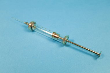 ilaç ve tedavi, ilaçlar ve enjeksiyon