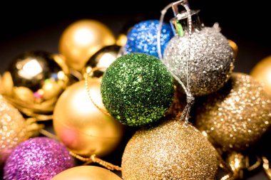 Parlak Noel topları, görünümü kapatın