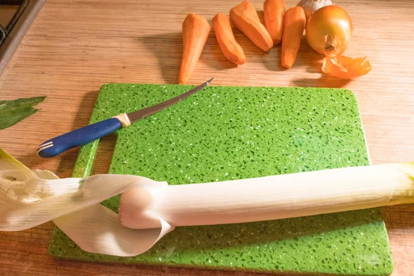 Raw Fresh Celery Green Cutting Board — Stock Photo, Image