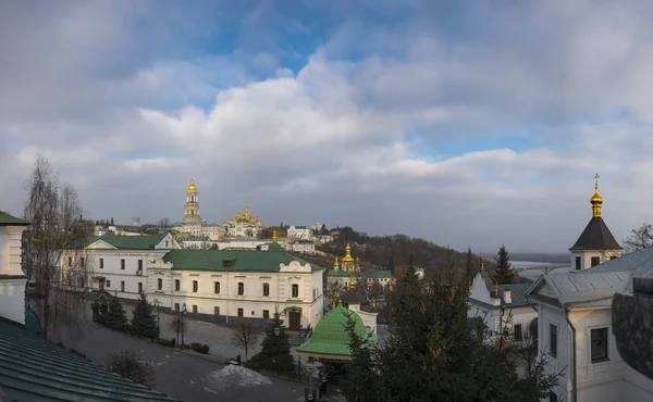 Ortodoksiset Kirkot Kiova Pechersk Lavra — kuvapankkivalokuva