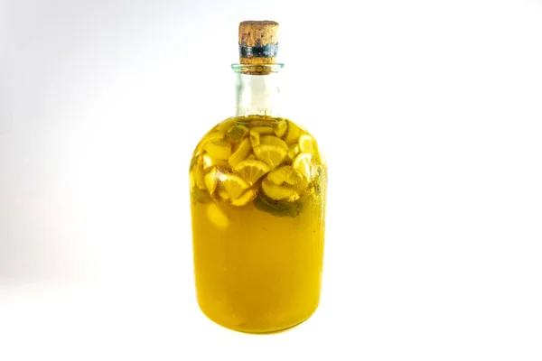 Bebida Limón Botella Vieja Aislada Sobre Fondo Blanco —  Fotos de Stock