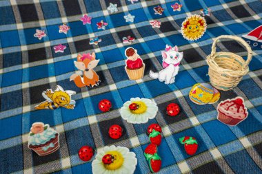 küçük gıda oyuncak figürler