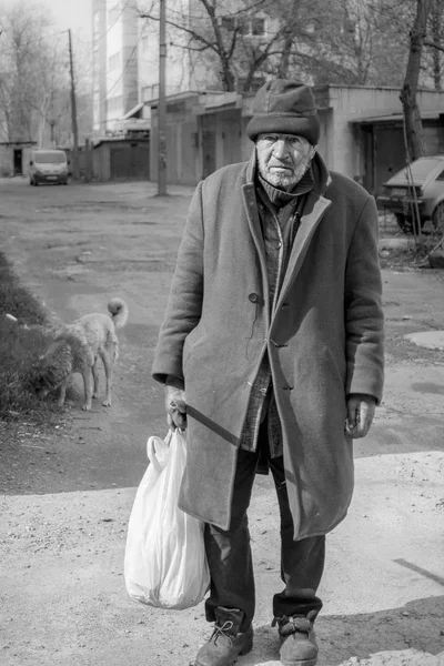 Black White Tramp Photo Homeless Hungry Man — стоковое фото