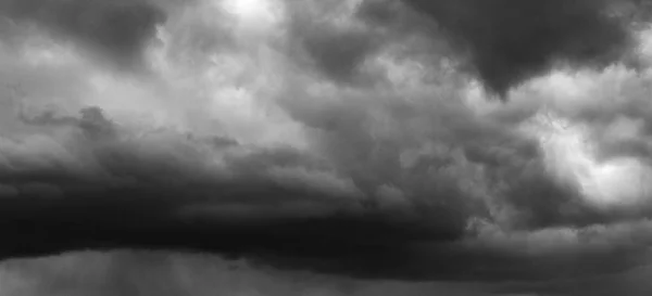 Fırtına Öncesi Sessizlik Gökyüzü Gökyüzünde Bulutlar — Stok fotoğraf