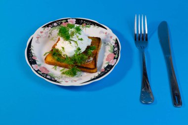 kızarmış ekmek, Kahvaltı, Öğle Yemeği, akşam yemeği haşlanmış yumurta