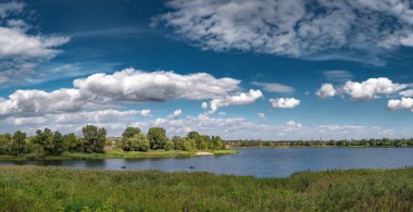 Nehirle güzel manzara