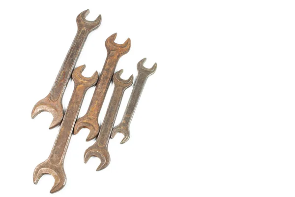 Παλιά Σκουριασμένα Κλειδιά Άσπρο Φόντο Κλειδί Επισκευή — Φωτογραφία Αρχείου