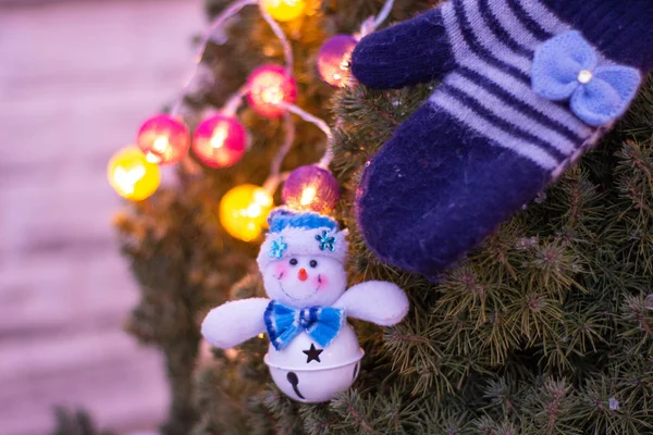 Small Beautiful Snowman Winter Mittens — Stock Photo, Image