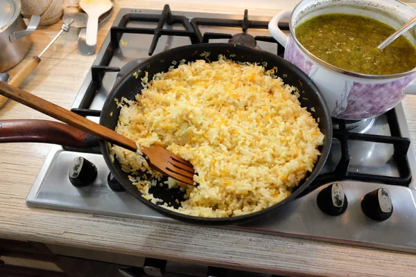 Arroz Delicioso Uma Panela Comida Caseira Cozinhar — Fotografia de Stock