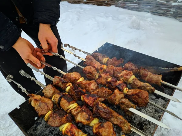 Carne Grelhada Saborosa Fogo Prato Carne Shish Inverno Cozinhar Carne — Fotografia de Stock