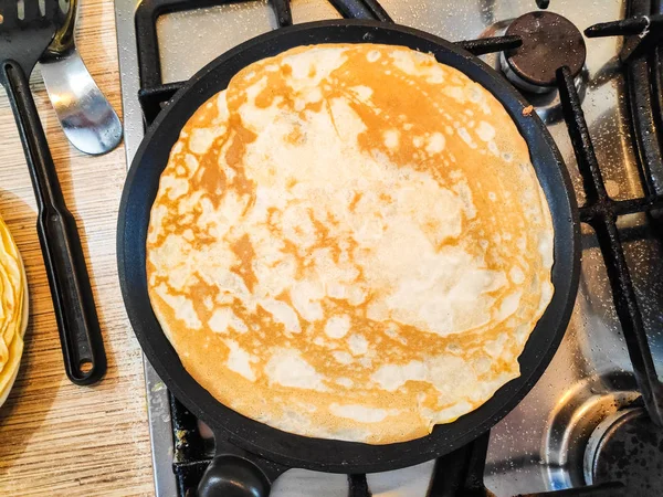 Leckere Pfannkuchen Pfannkuchen Kochen Pfannkuchen Der Pfanne — Stockfoto