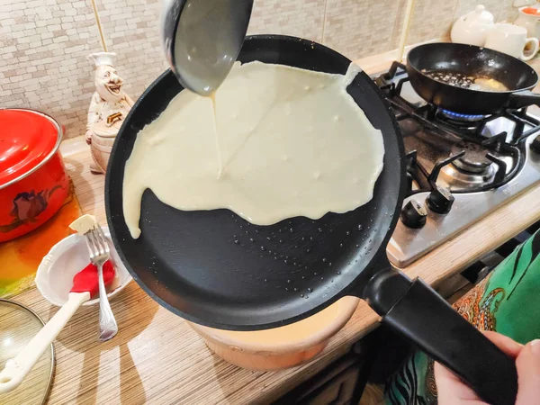 lezzetli gözleme, gözleme, pişirme tavada krep